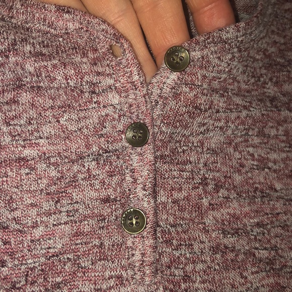 Burgundy cropped garage top - Picture 2 of 4